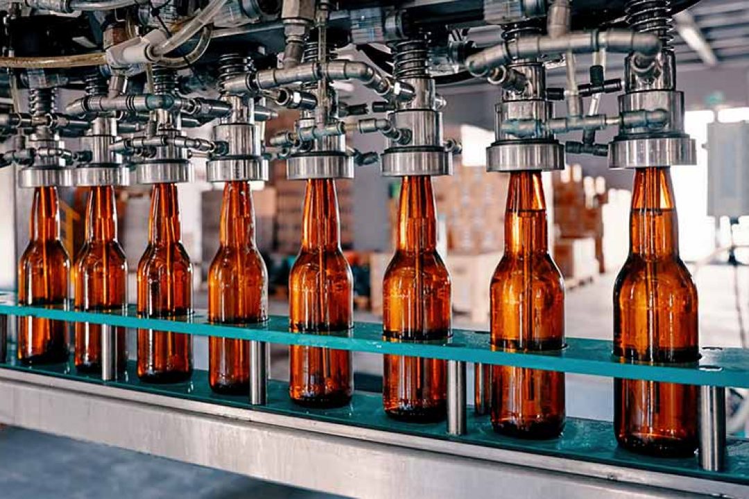Quase dois terços das indústrias esperam faturar mais em 2021
