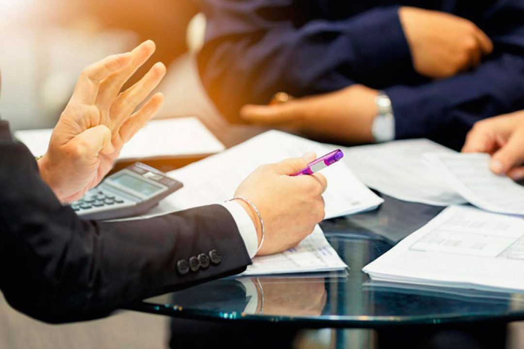 5 dicas melhoram o desempenho da equipe de vendas na indústria.