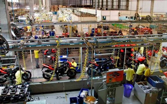 Indústria supera produção pré-pandemia em 6 de 15 locais em Agosto, segundo IBGE.